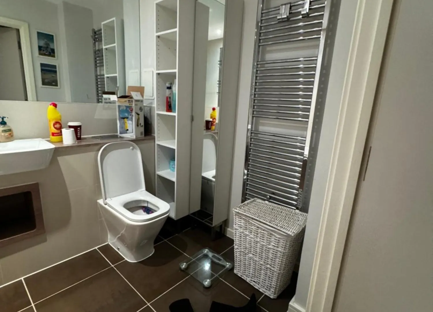 Entire Flat Custom House Apartment London 0*,  United Kingdom